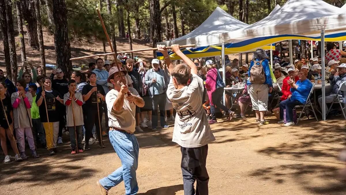 juego-tradicional-del-palo-estilo-quintero-1
